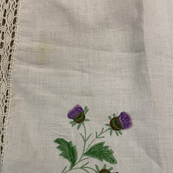 Vintage Embroidered Table Cover Tablecloth Purple Flowers 40X40 Crochet Trim - Picture 9 of 10